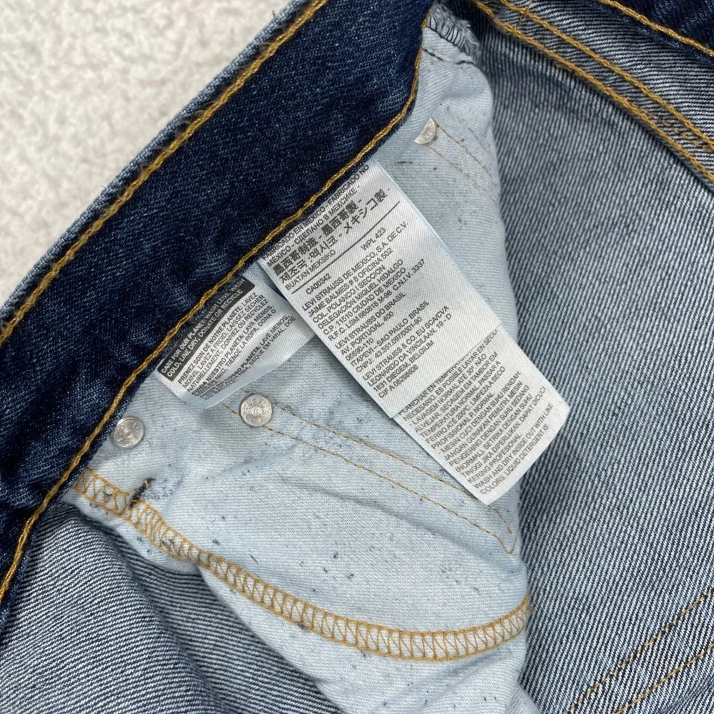 Levis 550 Relaxed Fit Jeans Mens 42x32 Blue Denim Tapered Leg NWT 005504886